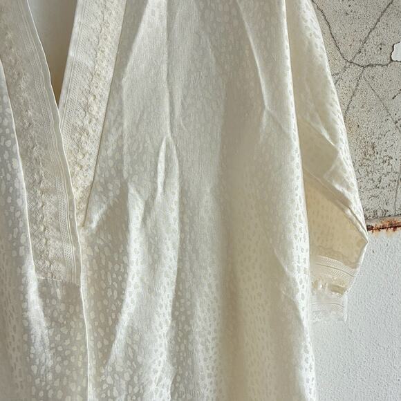 Ivory Jacquard Leopard Satin Duster Robe Lace Trim Long Kimono Style Vintage - Picture 4 of 8